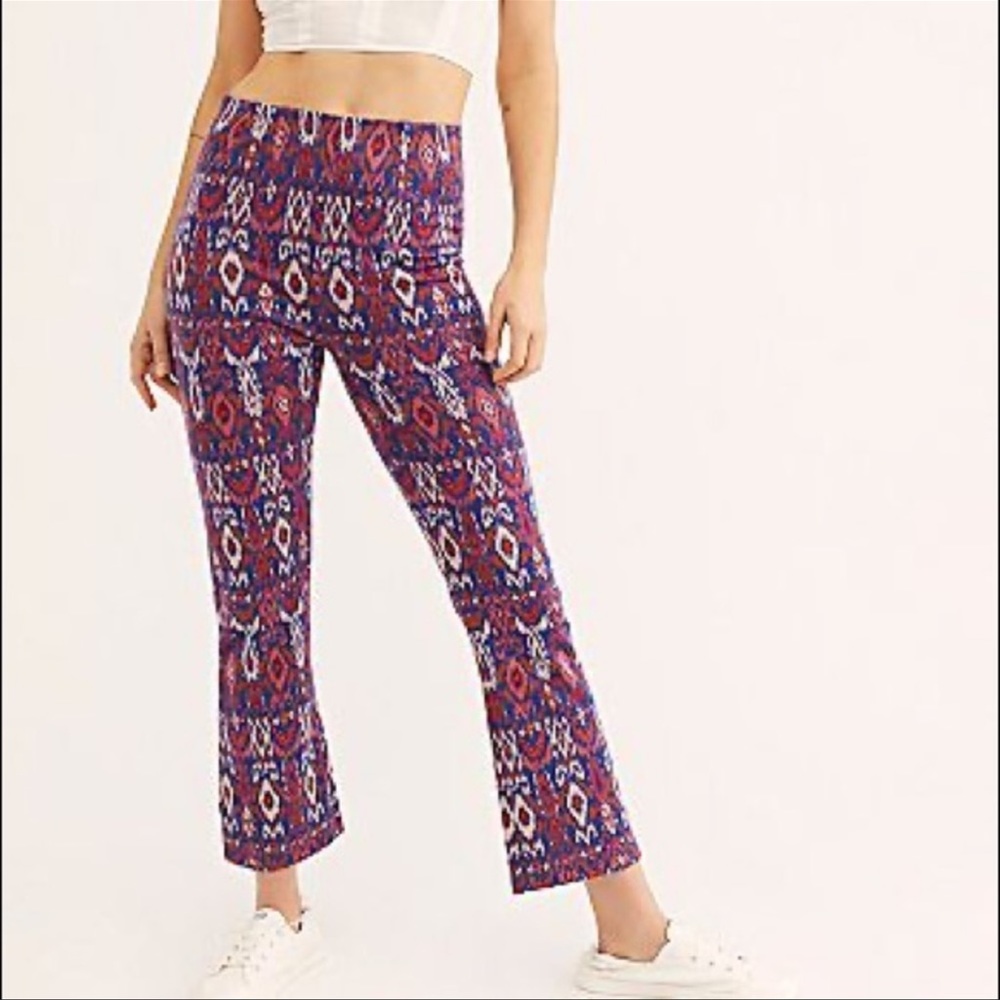 Free People Clean Crop Flare Pants in Ikat Print Size 4